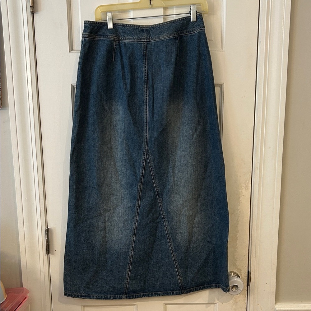 LIZ CLAIBORNE Womens Size 8 Denim Skirt Long 100% Cotton A-Line No Slits Modest